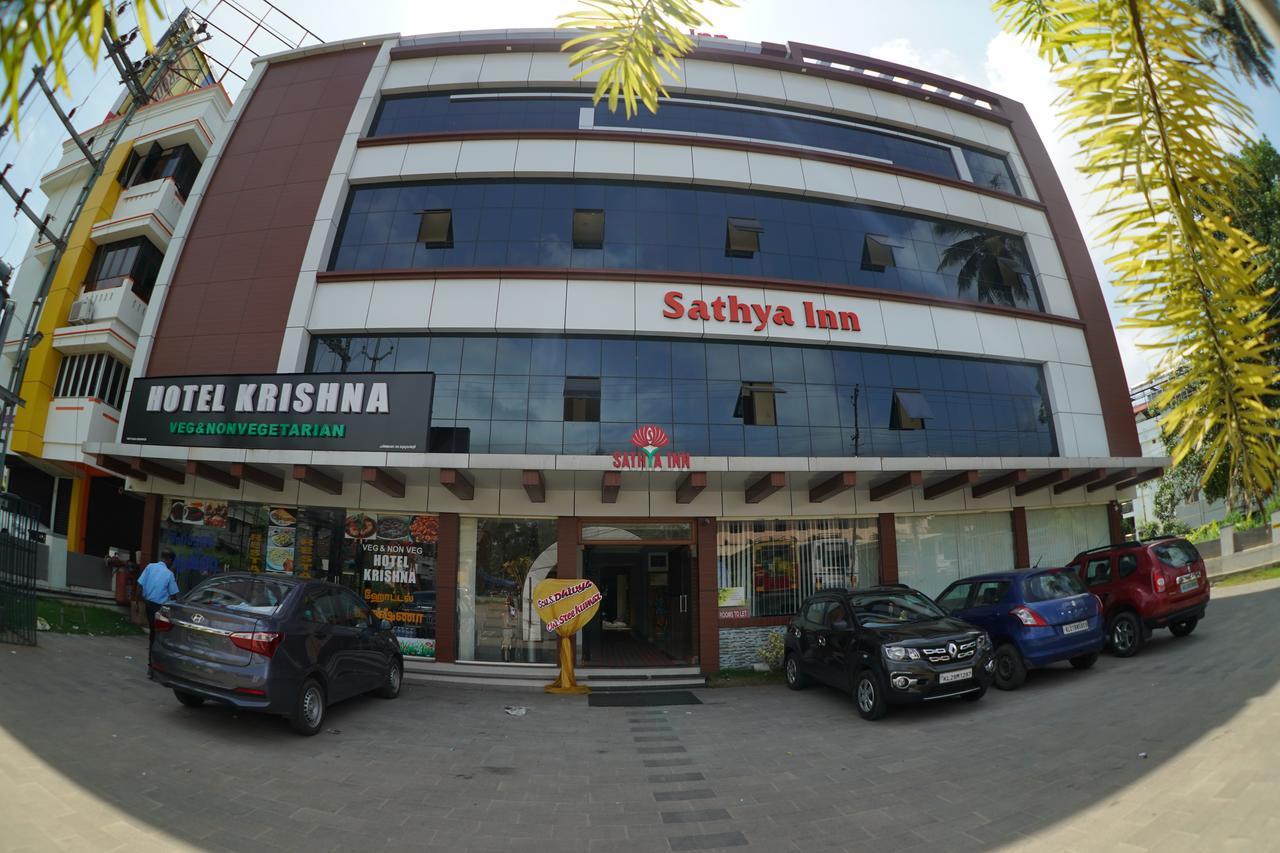 Sathya Inn Guruvāyūr Exterior foto